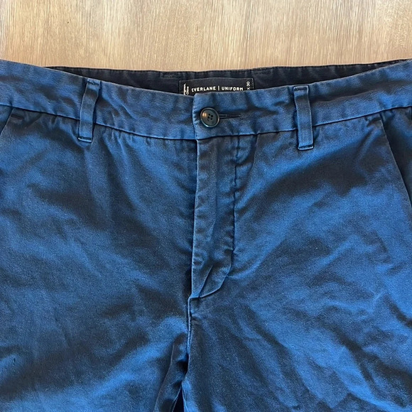 Everlane Men’s Navy Performance-Uniform Slim Pants - Picture 2 of 5